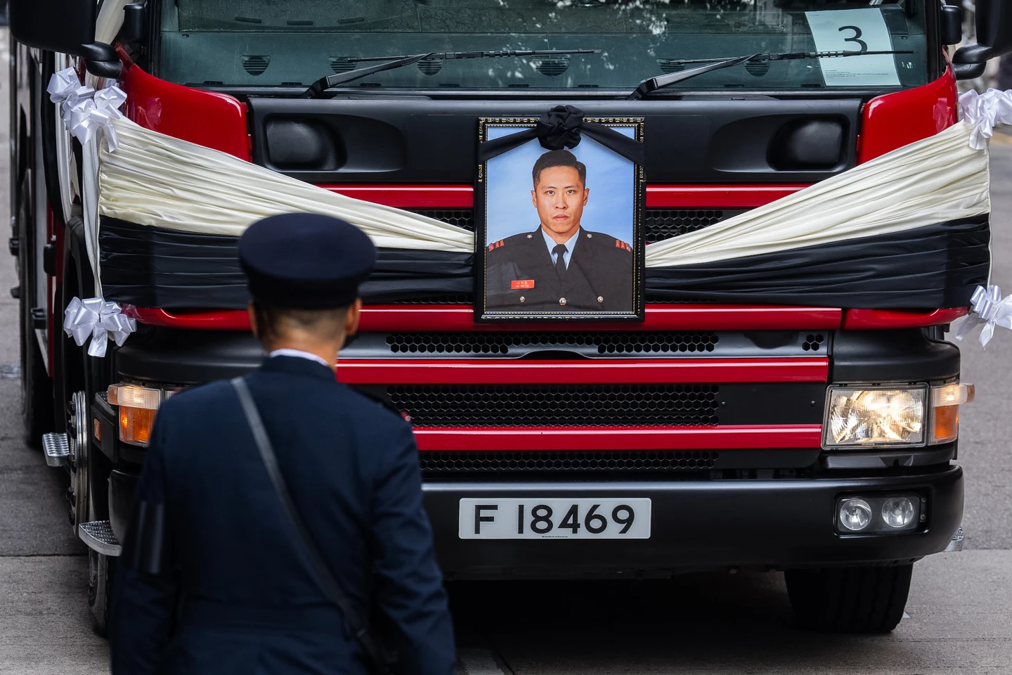 Ho Wai-ho's funeral hearse with his portrait, December 19, 2025
